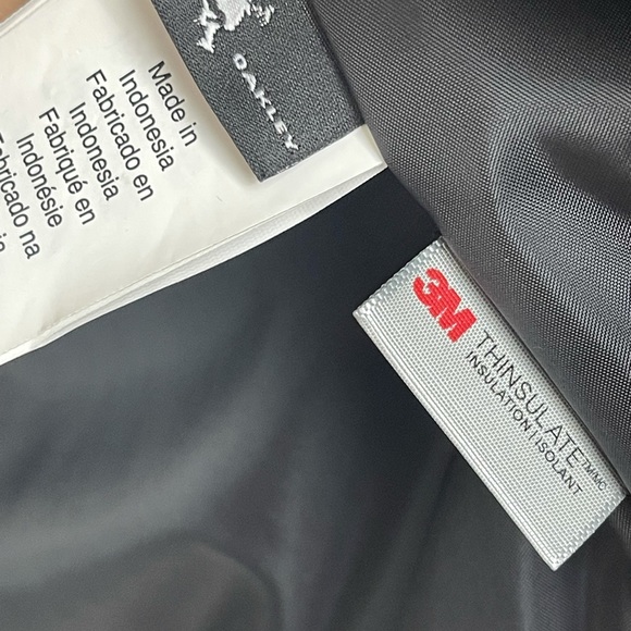 NWT Oakley Geo Camo 3M thinsulate snowboard jacket fluorescent green & black. - Picture 7 of 16